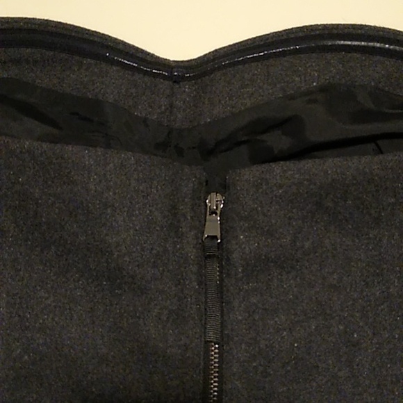 Lord & Taylor strapless top bustier style in 50% wool blend - Picture 13 of 14